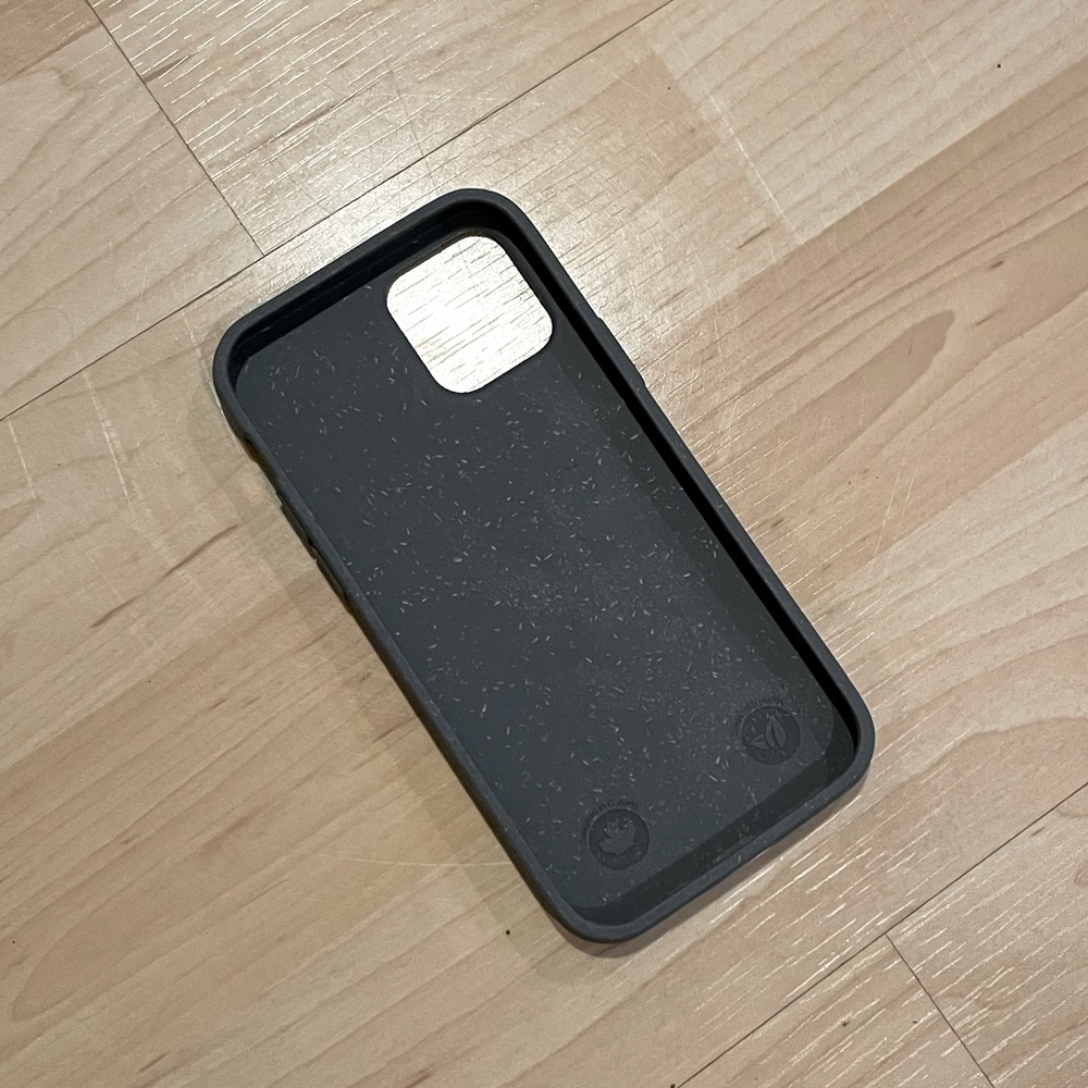 New Pela iPhone 12/12 Pro case